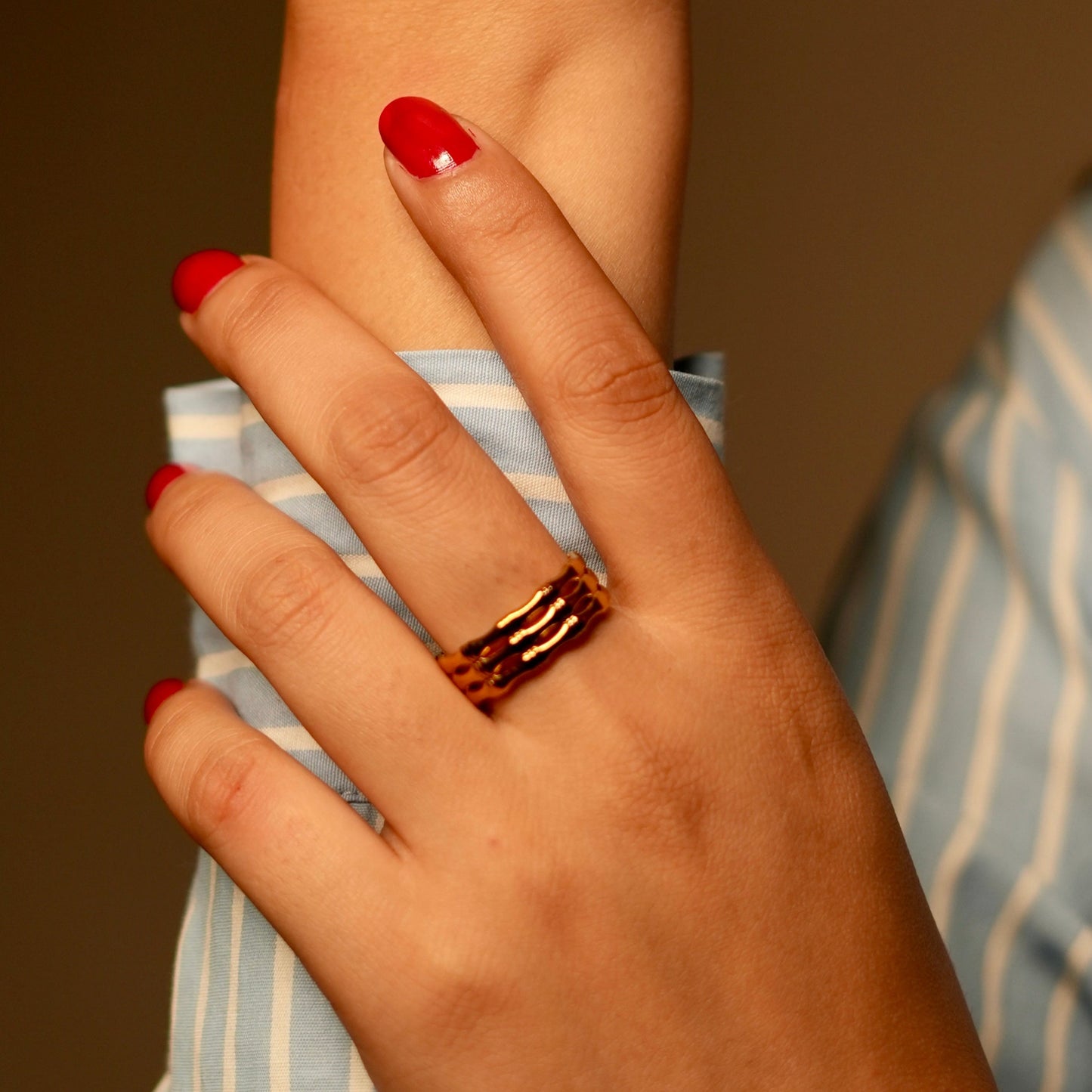 Rebel band ring