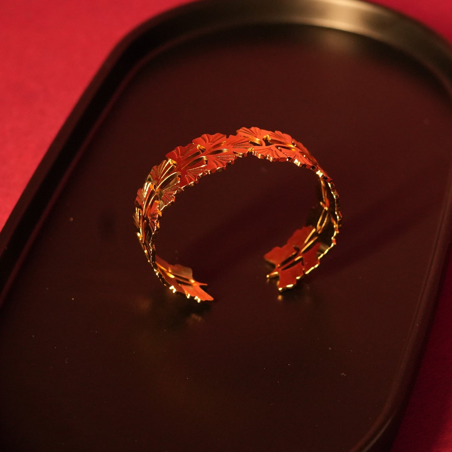 Floral gleem bracelet
