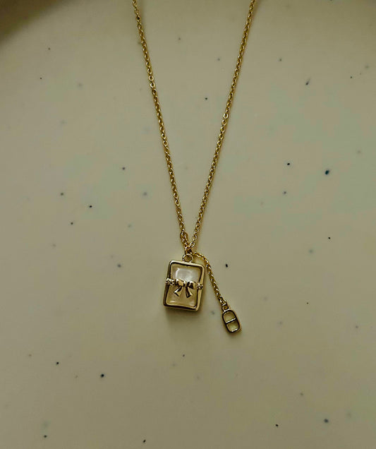 Bow Pendant