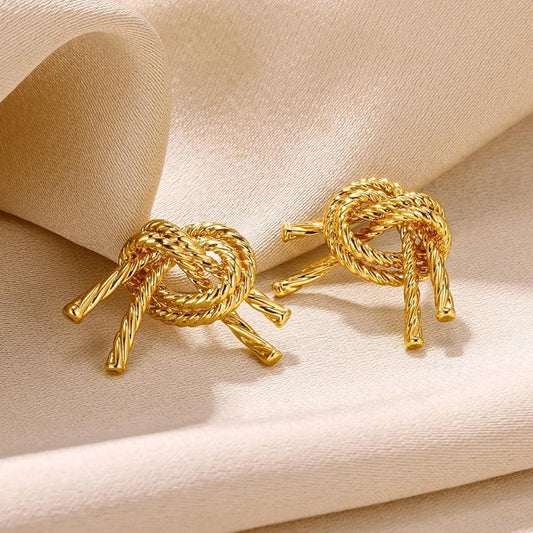 knot Earring